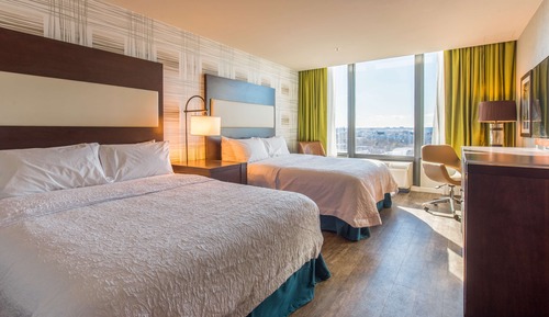 Room, 2 Queen Beds, Accessible, Bathtub (Hearing)