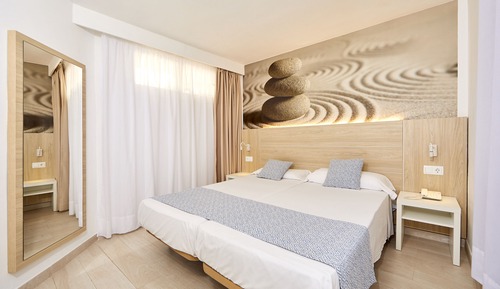Standard Apartment, 1 Bedroom, Balcony, City View