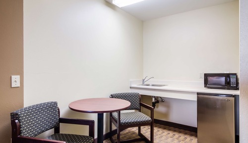 Junior Suite, 2 Queen Beds, Accessible