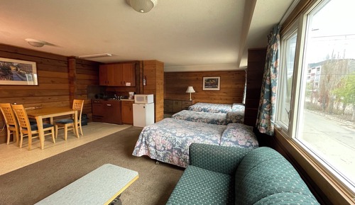 Family Room with Full Kitchen