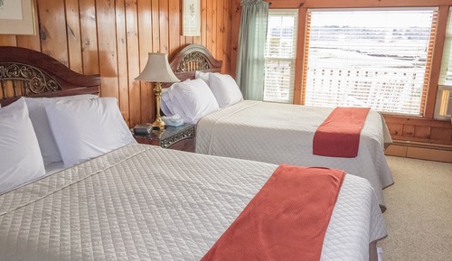 Room, 2 Queen Beds, Balcony