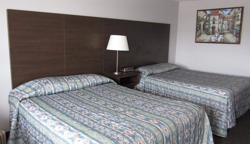Basic Room, 2 Queen Beds