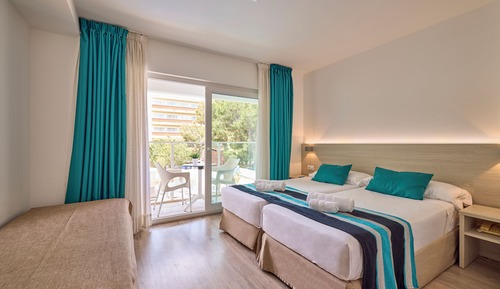 Deluxe Double Room, Balcony, Pool View