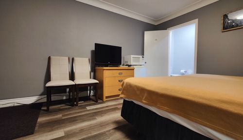 Signature Room, 1 King Bed, Non Smoking