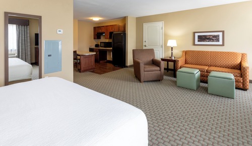 Studio Suite, 1 King Bed, Accessible