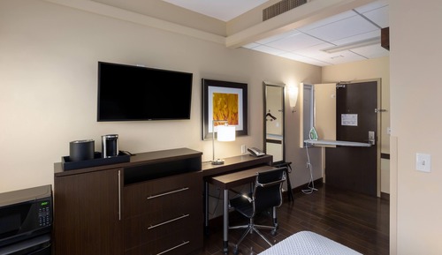 Room, 1 Queen Bed (eco-ficient)