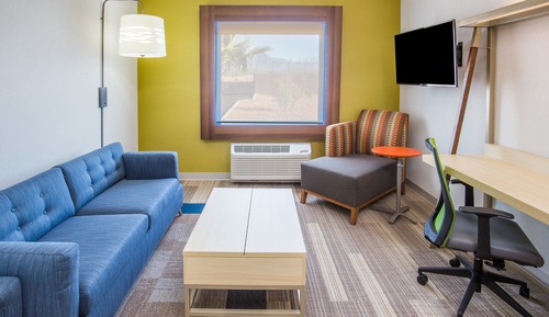 Suite, 1 King Bed, Accessible (Communication Accessible)