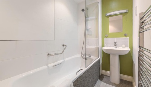 Deluxe One-Bedroom Apartment with Sofa Bed