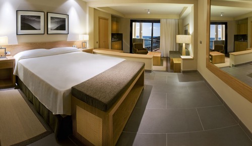 Junior Suite, Partial Sea View (2 adults and 1 child)