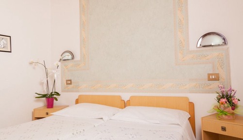 Double Room (small)