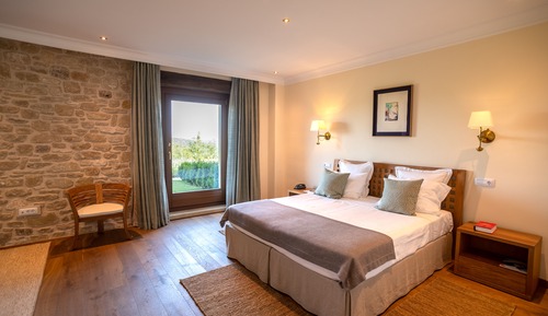 Junior Suite, 1 King Bed, Corner