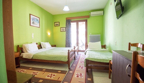 Triple Room