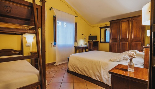 Quadruple Room, Patio