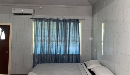 Family Room, Garden View