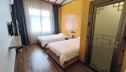 Classic Twin Room, Courtyard View