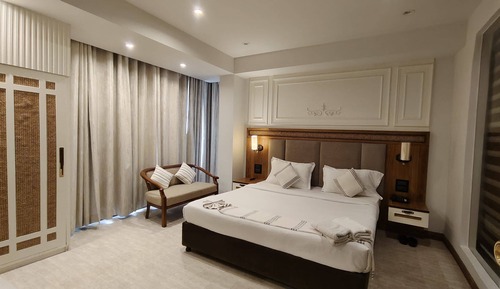 Presidential Suite, City View