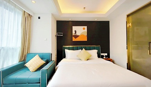 Elite Triple Room