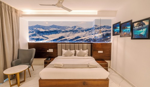 Executive Single Room, City View