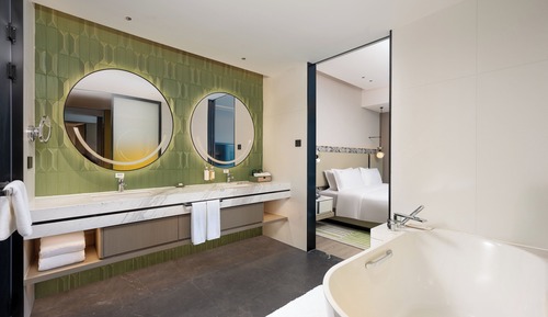 Room, 1 Bedroom (Living and Dining Area)