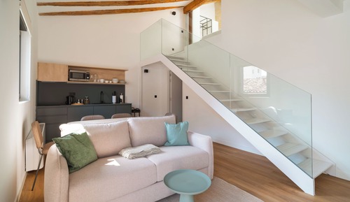 One-Bedroom Apartment with Balcony
