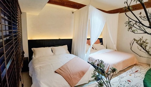 Family Twin Room, City View
