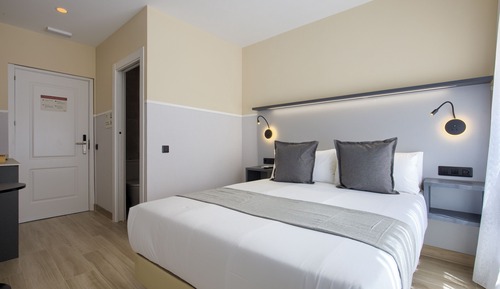 Standard Double Room, 1 Double Bed, Private Bathroom, Ground Floor