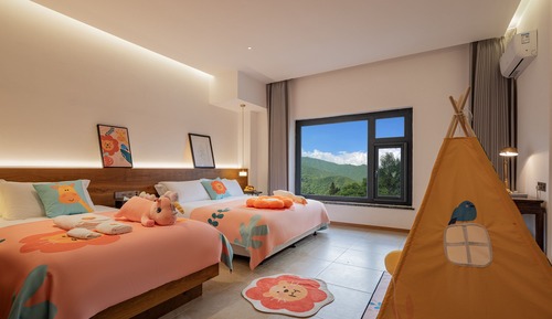 Family Triple Room, Hill View