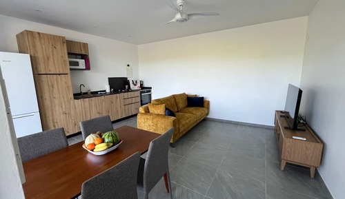 Superior Apartment, 2 Bedrooms, 2 Bathrooms, Garden View