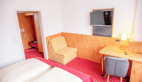 Basic Double Room