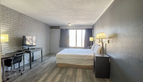 Room, 1 Queen Bed, Smoking