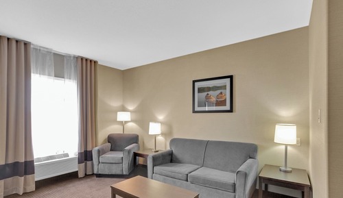 Deluxe Studio Suite