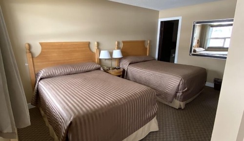 Single Room, 2 Queen Beds, Non Smoking, Air conditioning