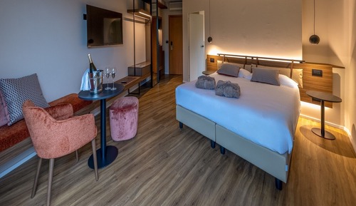 Junior Double Room, Balcony, Mountain View