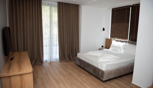 Double Room, Mountain View