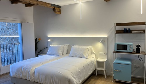 Superior Twin Room, City View