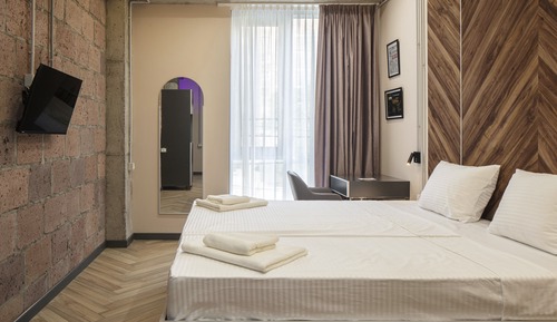 Luxury Suite, City View