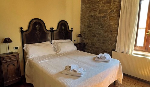 Deluxe Double Room, Courtyard View
