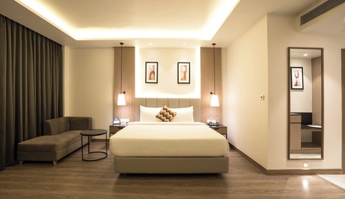 Premium Room, 1 King Bed, Non Smoking, City View