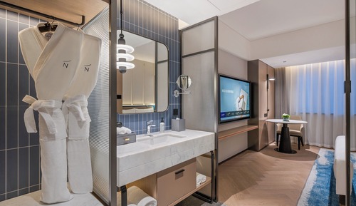 Deluxe Room, 1 King Bed