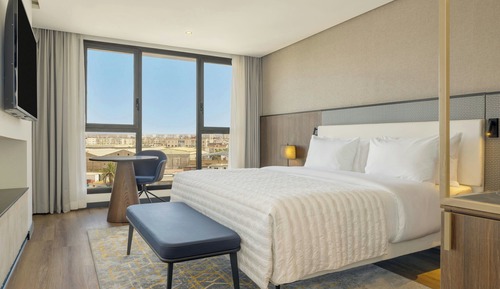 Suite, 1 King Bed, Non Smoking