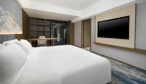 Suite, 1 King Bed, Non Smoking
