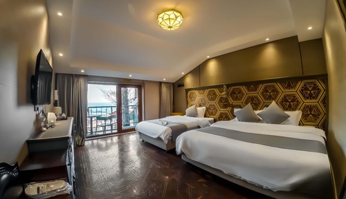 Classic Triple Room, Sea View