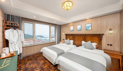 Basic Suite, Sea View