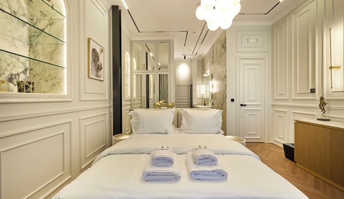 Grand Suite, Balcony, City View