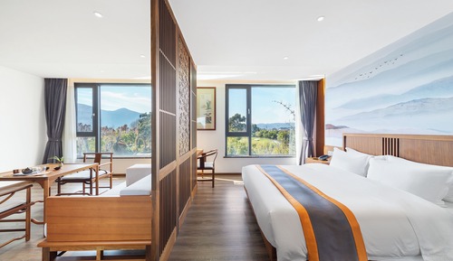 Superior Double Room, Lake View