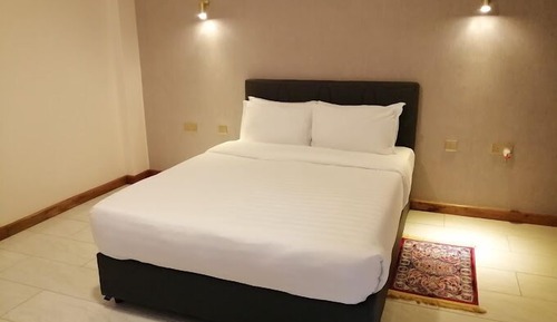 Deluxe Double Room, City View