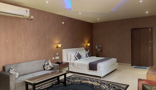 Deluxe Suite, Garden View