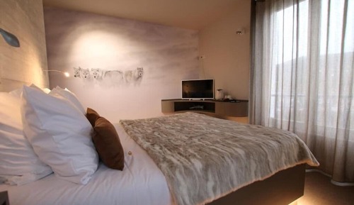 Signature Double Room, Garden View