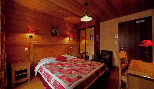 Traditional Double Room, Courtyard View
