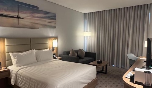 Single Room, 1 Queen Bed